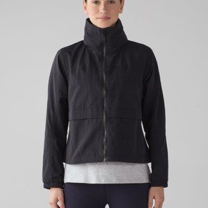 Lululemon Effortless Jacket - SIZE 8
